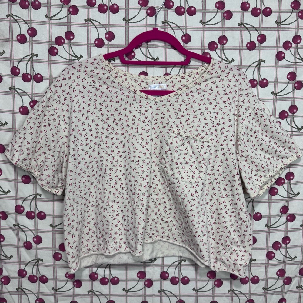 Simply Basic Cherry Print Cropped Tee